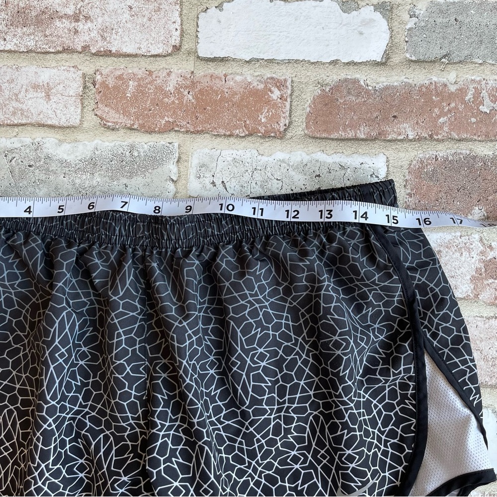 Nike Dri-fit Athletic Running Shorts Black White | Zip Pocket | Women’s … - Picture 9 of 13